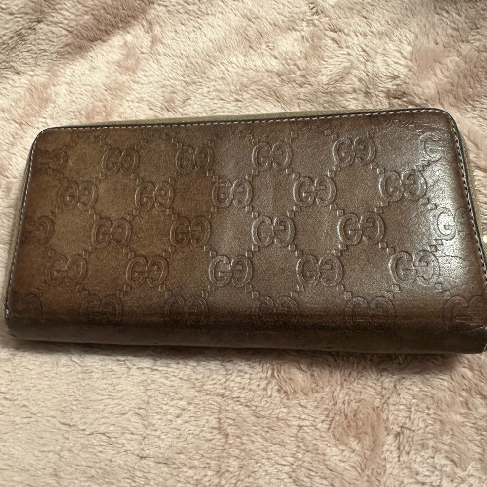 Gucci Guccissima in Brown Zipper Pull Tassle Wallet